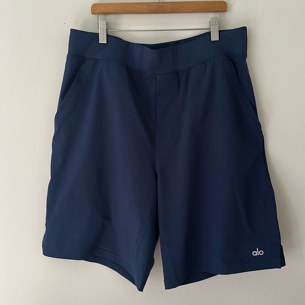 Alo 9” Repetition shorts